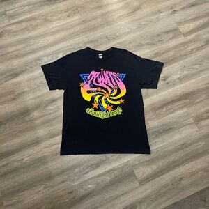 Black Graphic 3-point concert T-Shirt with Colorful Design